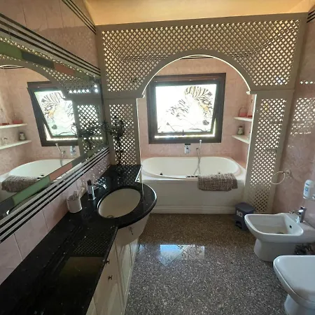 Homestay Onda Incantata Όλμπια