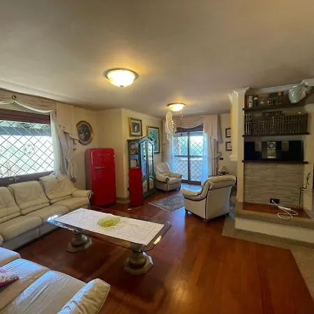 Homestay Onda Incantata Όλμπια